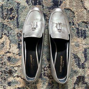 SAINT LAURENT Metallic Silver Leather Loafers Size 39/US 9